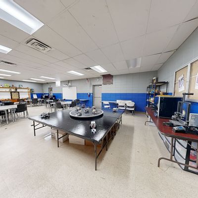 Robotics & Computer Lab in Bayou Academy