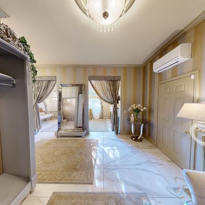 Bridal Suite in Garden Venue