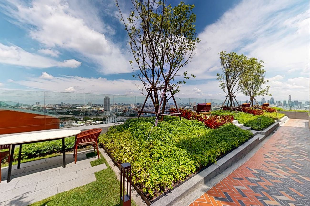 ROOFTOP : RIVERVIEW DECK -PARTY TERRACE -CITY VIEW SEATING - OUTDOOR GYM ROOFTOP : RIVERVIEW DECK -PARTY TERRACE -CITY VIEW SEATING - OUTDOOR GYM