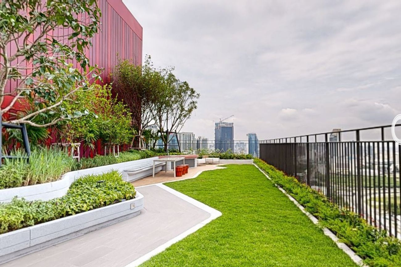 THE BASE Urban Rama9 : SKY COURT​ Floor 29th ​