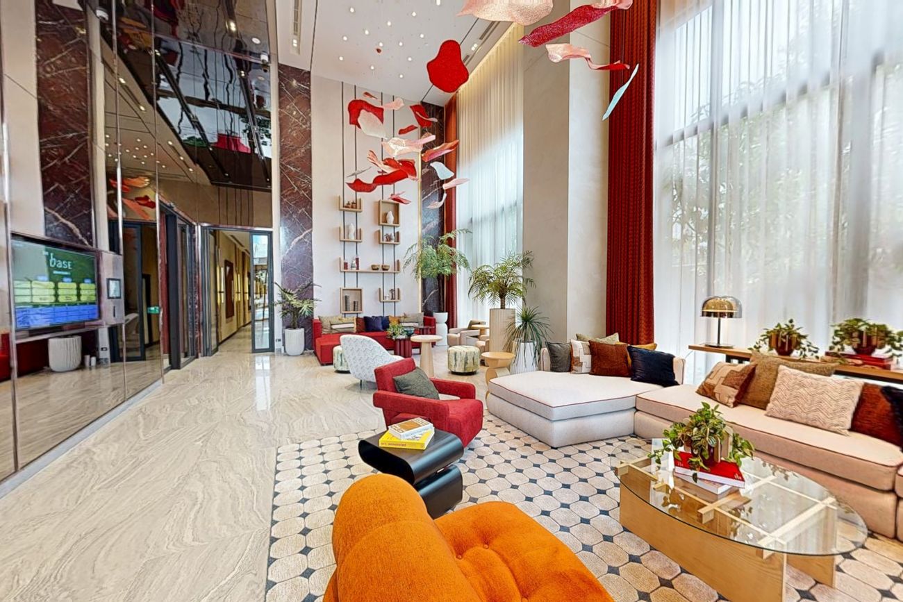 THE BASE Urban Rama 9 : STATEMENT LOBBY
